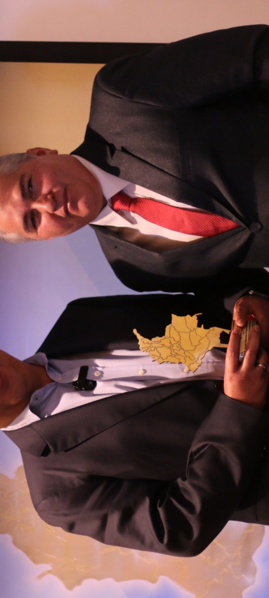 Luis Enrique Dussan López recibe el premio «Gobernador Solidario e Incluyente de Colombia 2022»