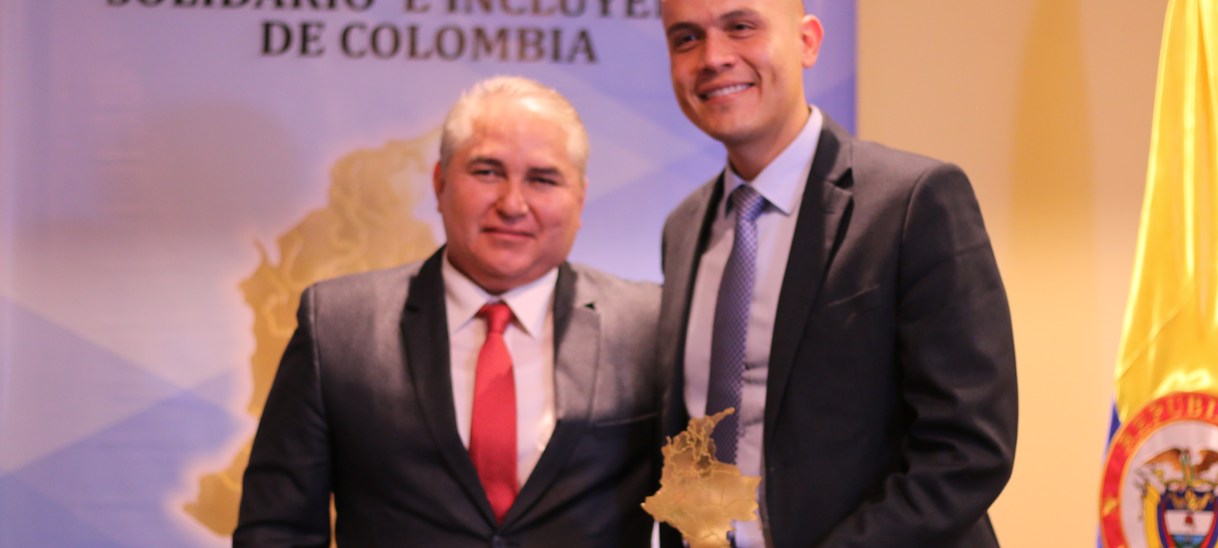 Mario José Carvajal Jaimes recibe el premio «Alcalde Solidario e Incluyente de Colombia 2022»