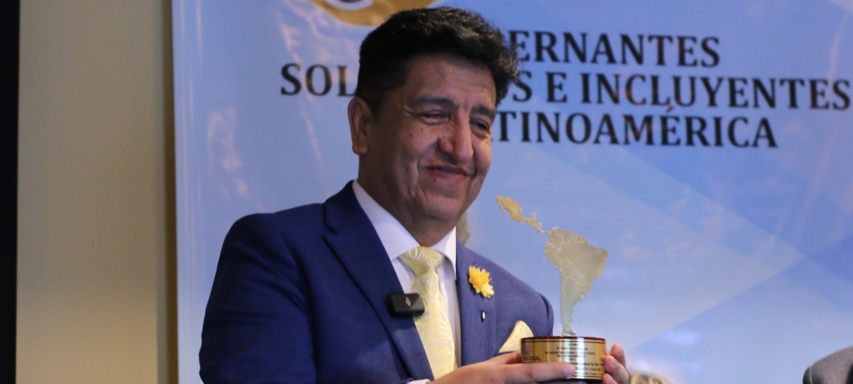 Iván Manuel Infante Chacón recibe el premio «Alcalde Solidario e Incluyente de Latinoamérica 2023»