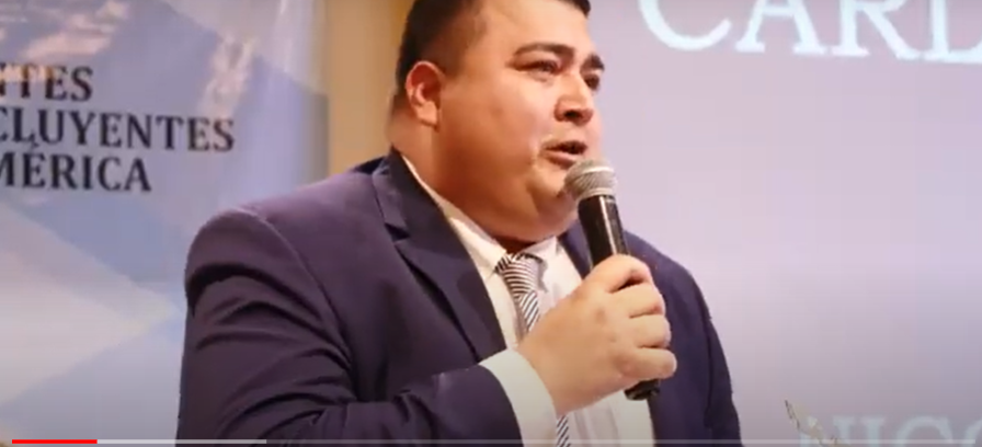 Carlos Armando Martínez Arias recibe el premio «Alcalde Solidario e Incluyente de Latinoamérica 2023»