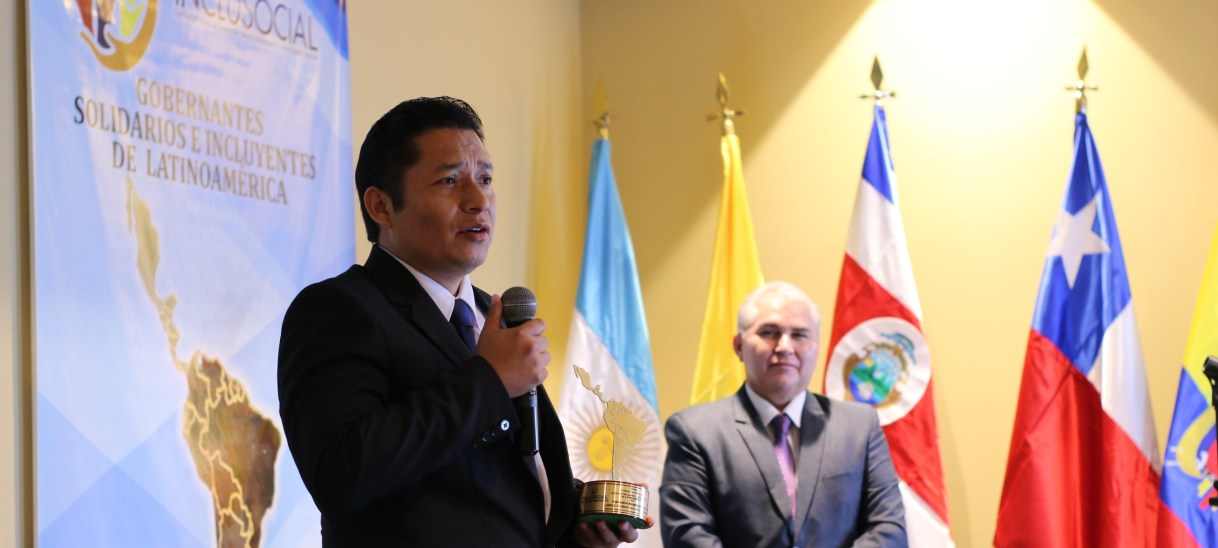 Jorge Edwar Saucedo Barahona recibe el premio «Alcalde Solidario e Incluyente de Latinoamérica 2023»