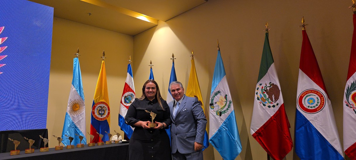 Karen Xiomara Ovalle Madrid recibe el premio «Alcaldesa Solidaria e Incluyente de Latinoamérica 2024»