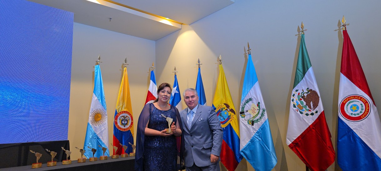 Amelia Idrovo Martínez recibe el premio «Alcaldesa Solidaria e Incluyente de Latinoamérica 2024»