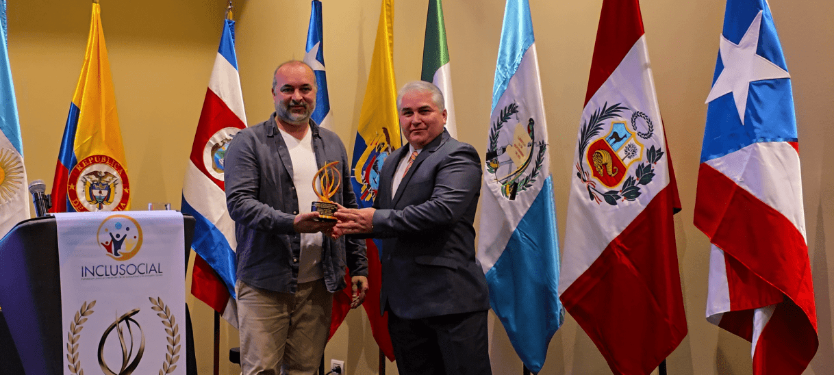 Berisso (Argentina) recibe el «Premio Latinoamericano al Desarrollo Económico y Social 2025»