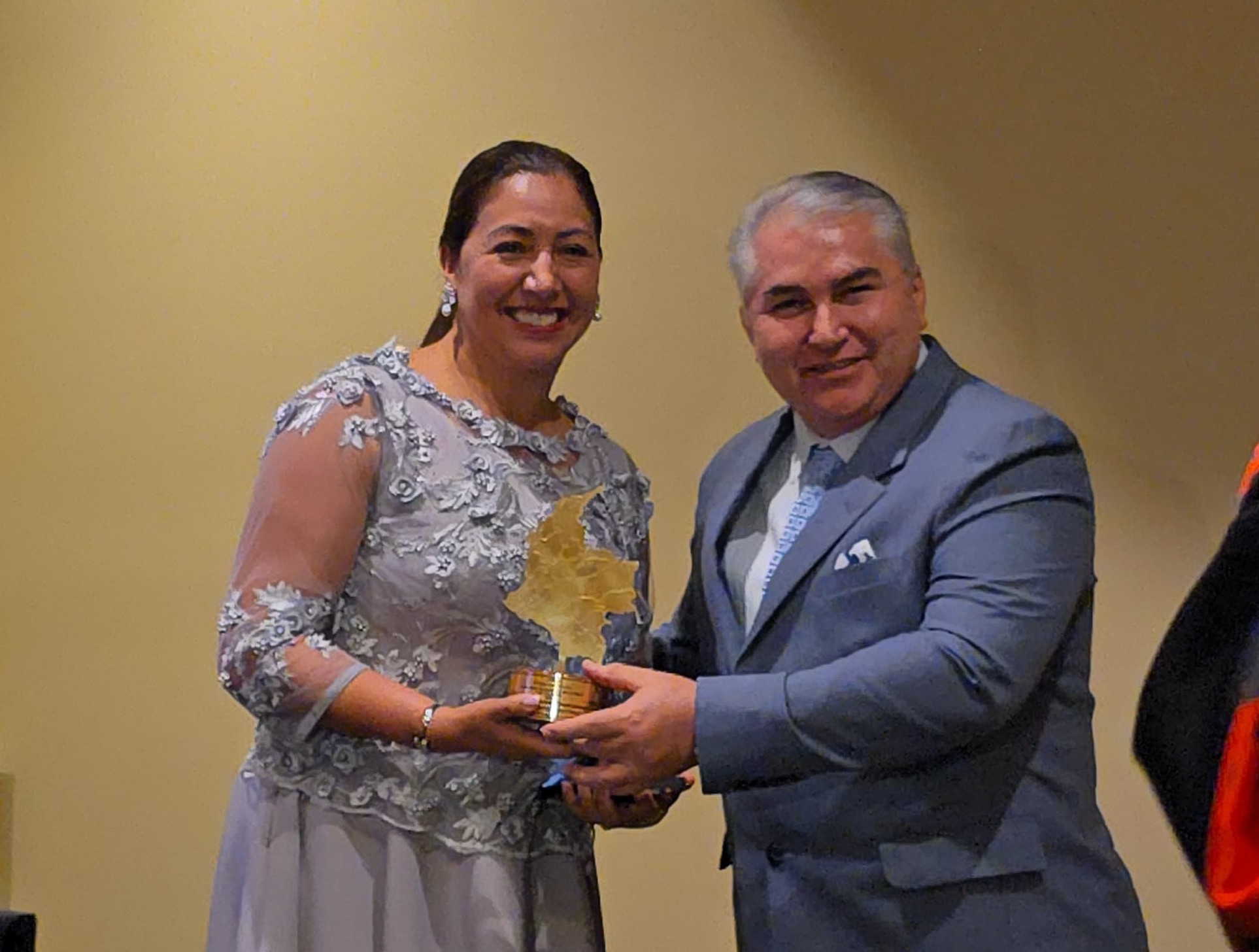 Elsa Quintero Martínez recibe el premio Alcaldesa Solidaria e Incluyente de Colombia 2025