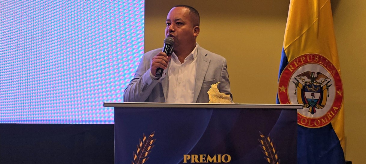 Harvis Bello Elles recibe el premio Alcalde Solidario e Incluyente de Colombia 2025